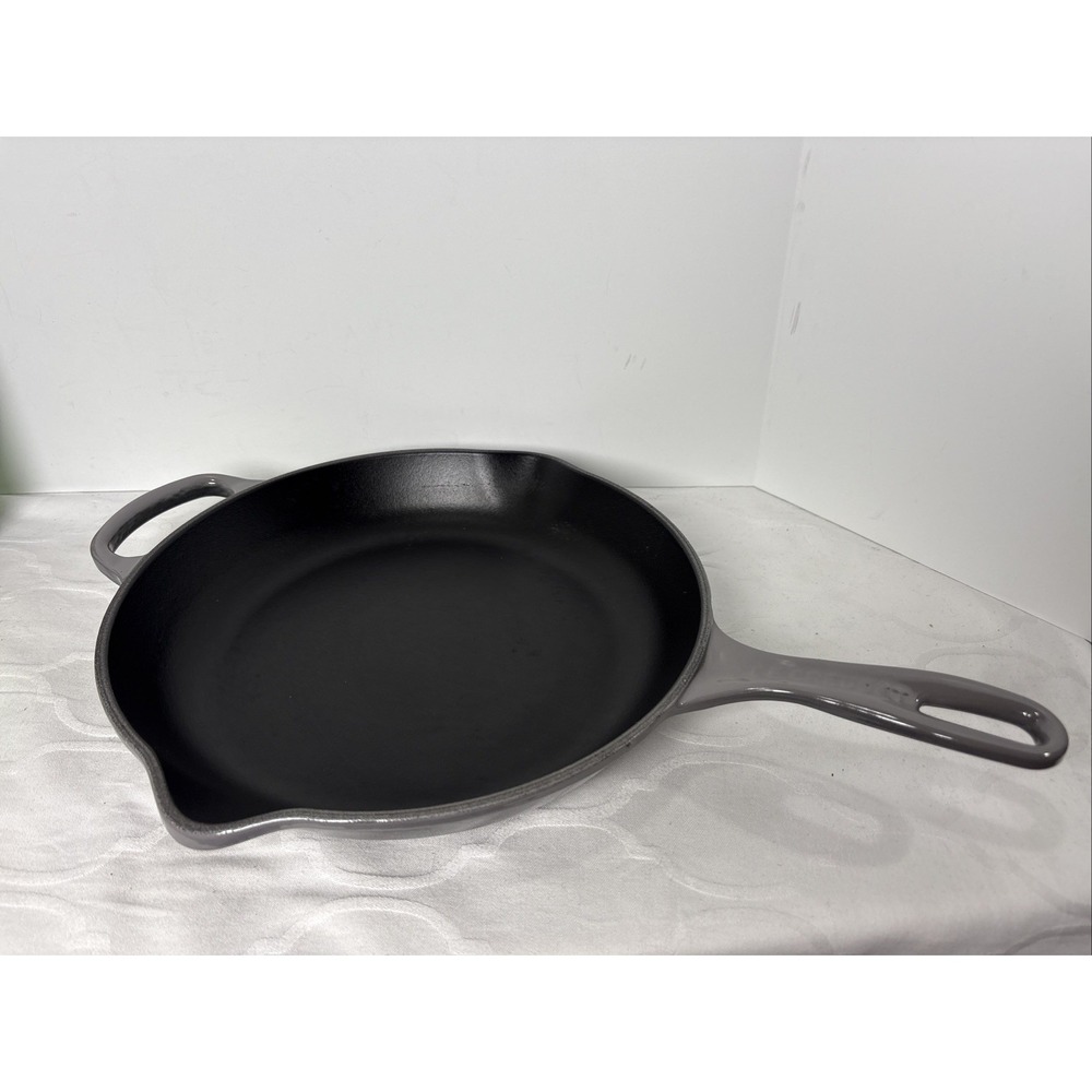 Le Creuset 10 1/4" Skillet Fry Pan Gray Enamel Cast Iron France Double Spout